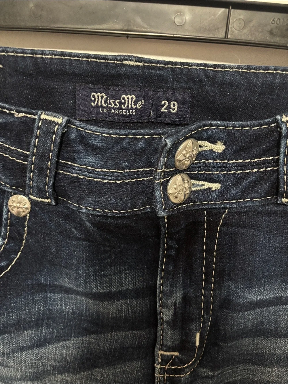 Miss Me Curvy Skinny Dark Wash Embellished Jeans Size 29 (Style E44VS82S)